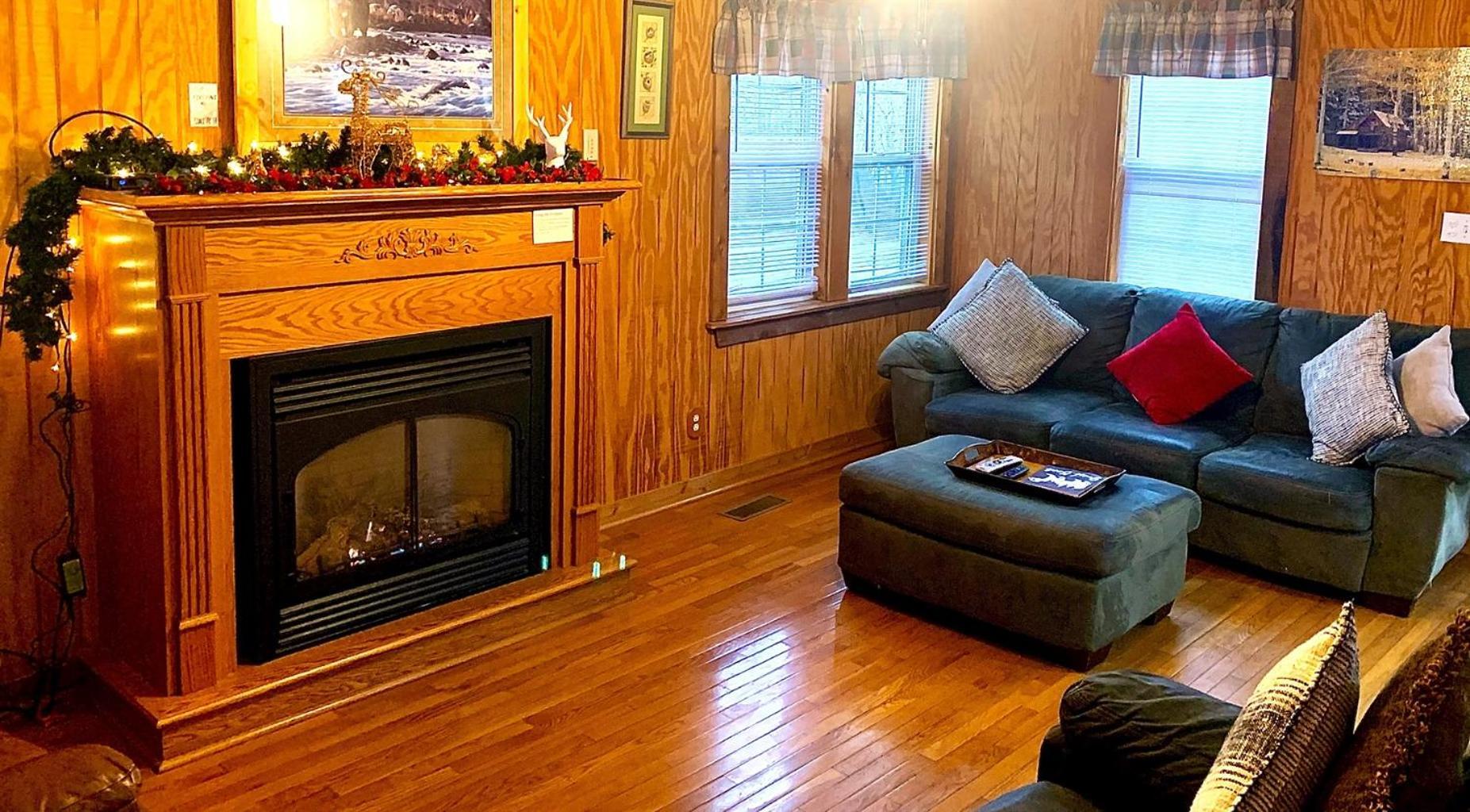 Bear Valley- Riverfront With Hot Tub! Luray Eksteriør bilde