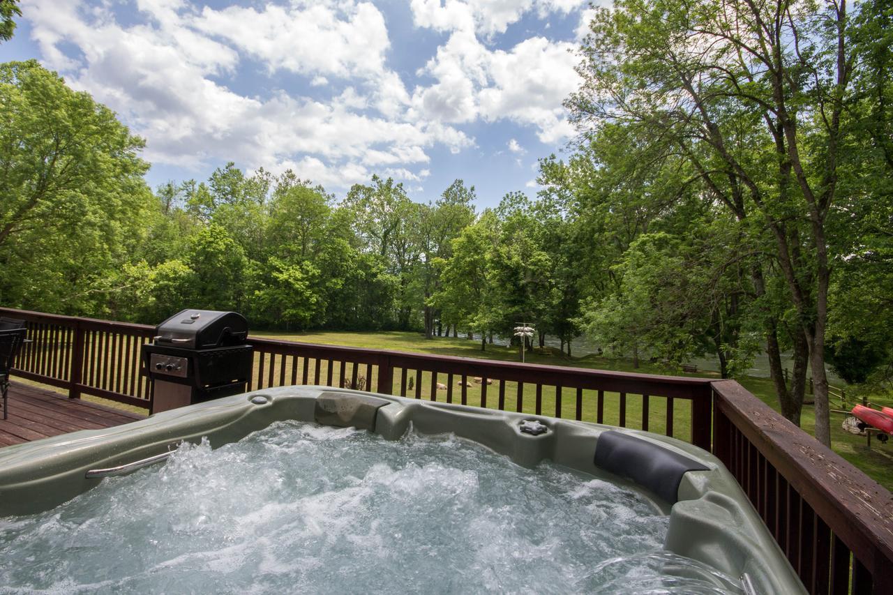 Bear Valley- Riverfront With Hot Tub! Luray Eksteriør bilde